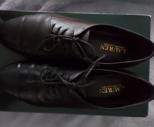 Signature Ralph Lauren Oxford 9B Black, worn once